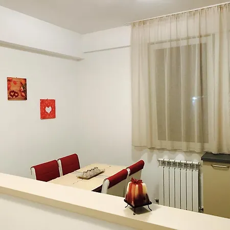 City Apartament * 那沃达利