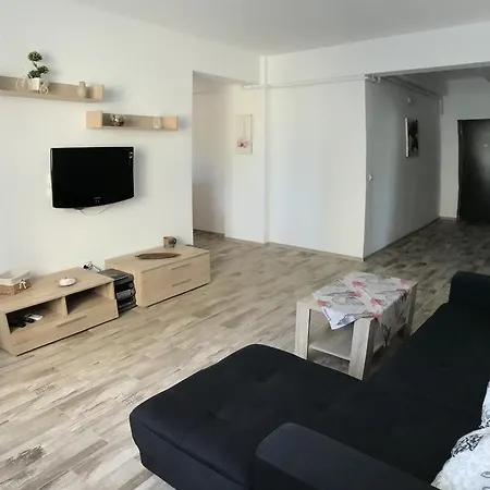City Apartament * 那沃达利